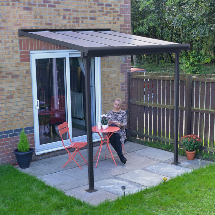 Terrassetak i kun 2,3m dybde. Perfekt til smale verandaer eller balkong.