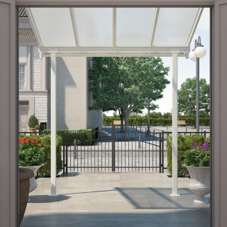 Terrassetak for balkonger og smale verandaer. Klassisk hvit farge i elegant design.