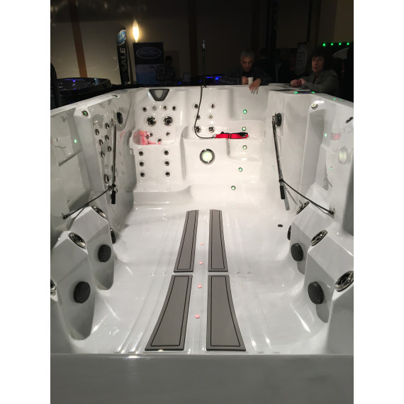 Wellness Infinity 17 Swimspa
