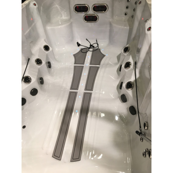 Wellness Infinity 17 Swimspa