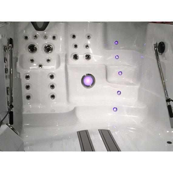 Wellness Infinity 17 Swimspa