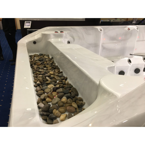 Wellness Infinity 17 Swimspa