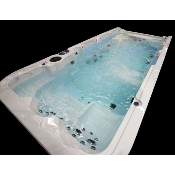 Wellness Infinity 17 Swimspa