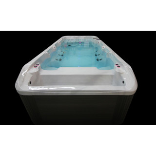 Wellness Infinity 17 Swimspa